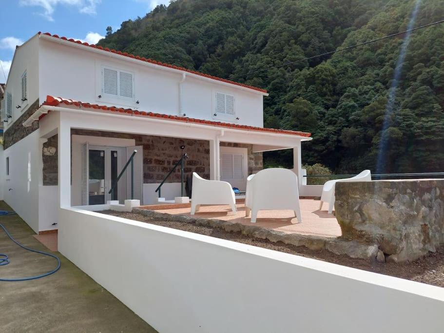 Casa do sanguinho Faial da Terra Exterior foto